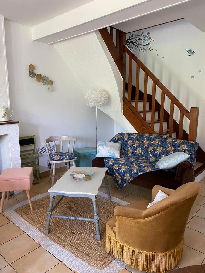 Petit Cocon Au Coeur Du Morvan Montreuillon エクステリア 写真