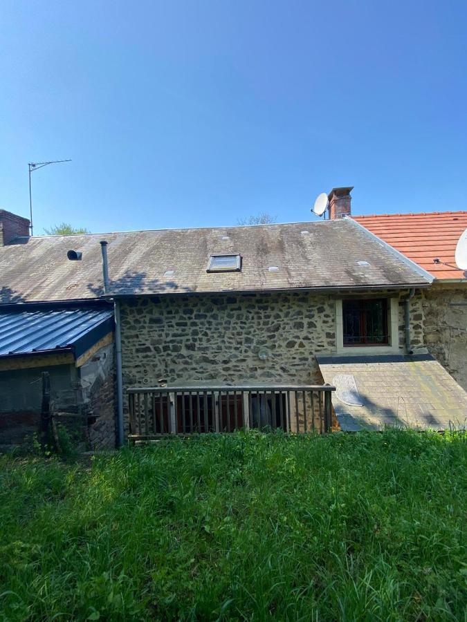 Petit Cocon Au Coeur Du Morvan Montreuillon エクステリア 写真